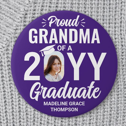 Graduate Photo Proud Grandma Modern Purple & White 缶バッジ