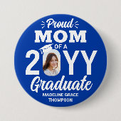 Graduate Photo Proud Mom Modern Royal Blue & White 缶バッジ (正面)