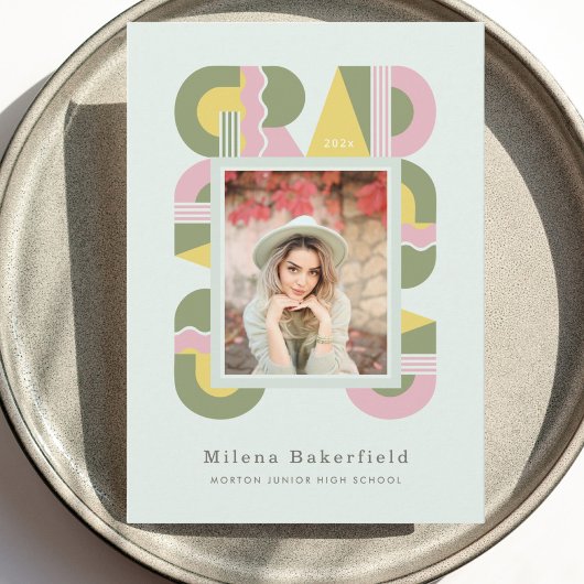 Graduation announcement class of 2026 modern 案内状