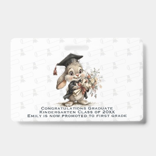 Graduation Bunny Badge Clip – Cute Diploma Pattern バッジ (正面)