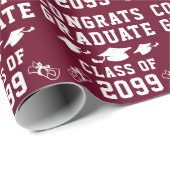 Graduation Congrats Class Year Burgundy Maroon ラッピングペーパー (ロールコーナー)