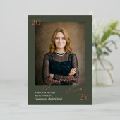 Graduation Era Minimal Graduate Photo Announcement 箔招待状 (立ち正面)