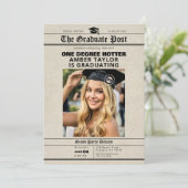 Graduation Newspaper “One Degree Hotter” Photo 招待状 (スタンド正面)