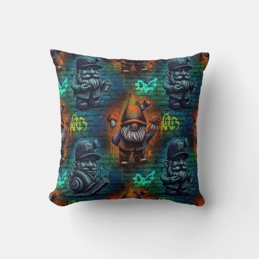 Graffiti Gnome Throw Pillow クッション (正面)