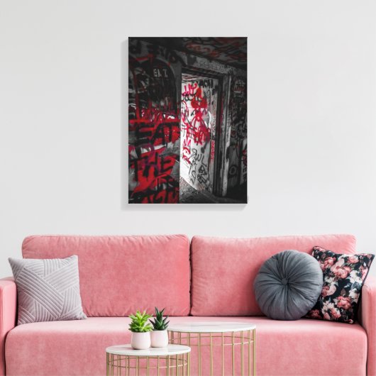 Graffitied Bunker キャンバスプリント (インサイチュ (リビング))