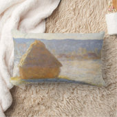 Grainstack in Morning, Snow Effect by Claude Monet ランバークッション (ブランケット)
