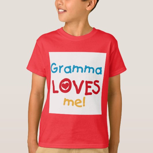 Gramma Loves Me Tシャツとギフト Tシャツ (正面)