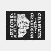 Grammie And Grandson A Bond That Can't Be Broken G フリースブランケット (正面(横))