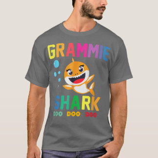 Grammie SharkGrammie Shark Lover Family Mothers Da Tシャツ