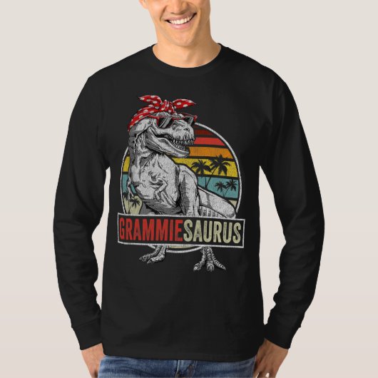 Grammiesaurus T Rex Dinosaur Grammie Saurus Family Tシャツ (正面)