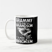 Grammy And Grandson A Bond That Can't Be Broken コーヒーマグカップ (左)