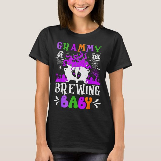 Grammy Of The Brewing Baby Grandma To Be Halloween Tシャツ (正面)