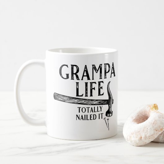 Grampa Life Nailed It! コーヒーマグカップ (ドーナツ)