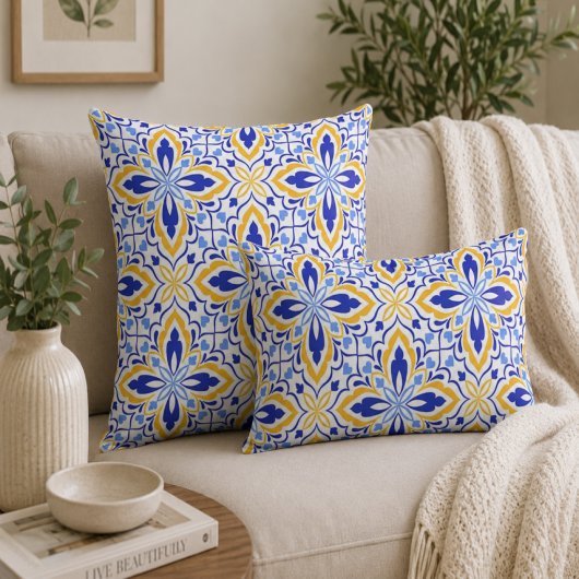 Grand Mosaic Blue and Gold Floral Mediterranean クッション
