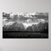 Grand Teton Mountain Range in Black and White ポスター (正面)