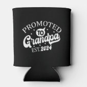 Grandad Est 2024新しいGrandadギフトに昇格 缶クーラー (裏面)
