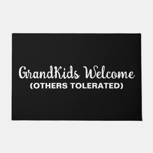 GrandKids Welcome Others Tolerated ドアマット (正面)