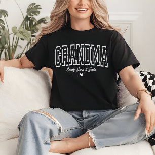 Grandma   オーダーメイド バーシティジャケット風 おばあちゃん   赤ちゃんの性別発表 tシャツ