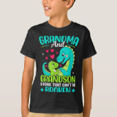 Grandma And Grandson A Bond That Can't Be Broken D Tシャツ (正面)