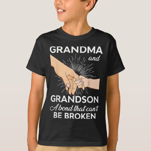 Grandma And Grandson A Bond That Can't Be Broken  Tシャツ (正面)