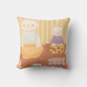 Grandma Baking Cookies クッション (正面)