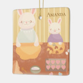 Grandma Baking Cookies セラミックオーナメント (左)