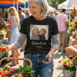 Grandma Established Minimalist White Script Text Tシャツ