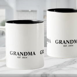 Grandma Established New Grandma Gift ツートーンマグカップ