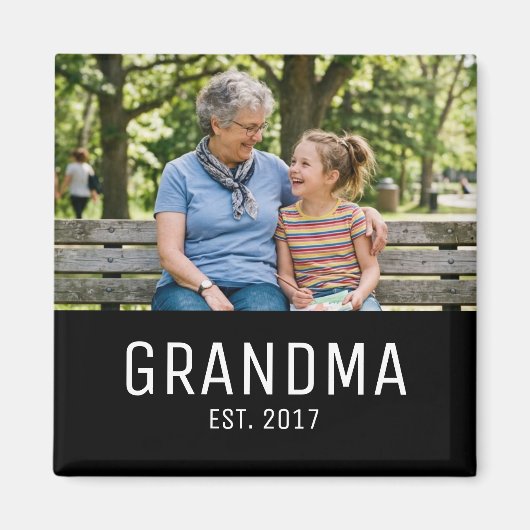 Grandma Established Photo Gift マグネット (正面)