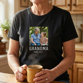 Grandma Established Photo Gift Tシャツ