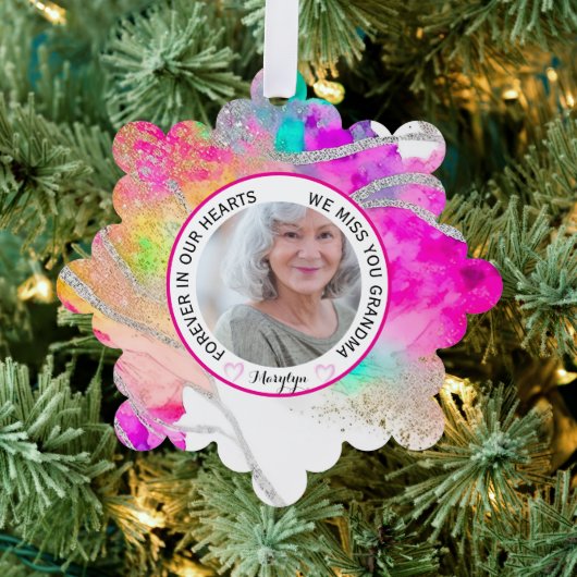 Grandma Forever in Our Hearts Rainbow Glitter  オーナメントカード (インサイチュ (木))