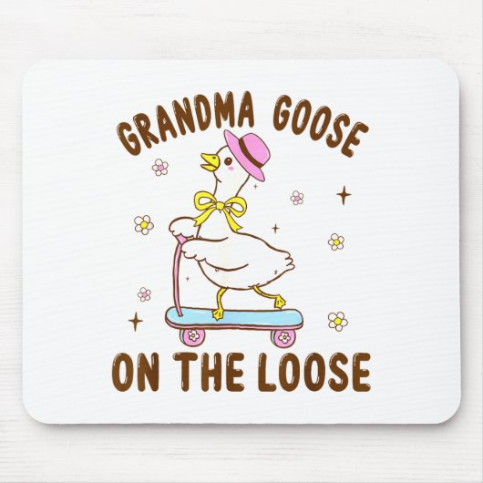 Grandma Goose On The Loose Funny Birthday Matching マウスパッド (正面)