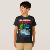 Grandma Grandson Cruise 2025 Memories Christmas Fa Tシャツ (正面フル)