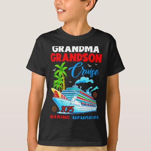 Grandma Grandson Cruise 2025 Memories Christmas Fa Tシャツ (正面)