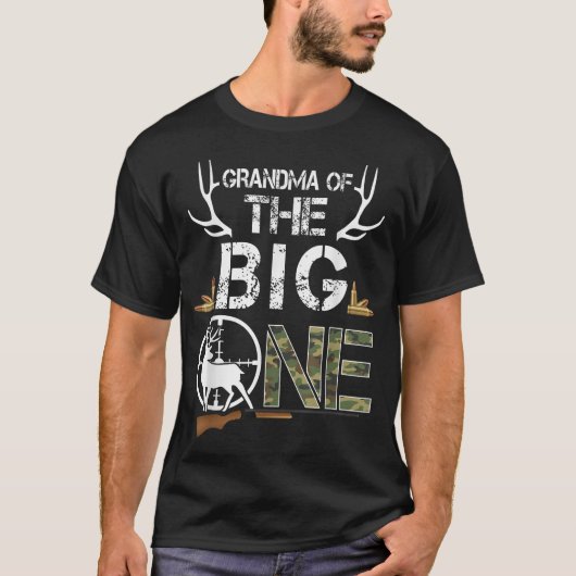 Grandma Of The Big One Birthday Boy Deer Hunter  Tシャツ (正面)