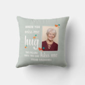 Grandma Photo WHEN YOU MISS ME HUG THIS クッション (裏面)