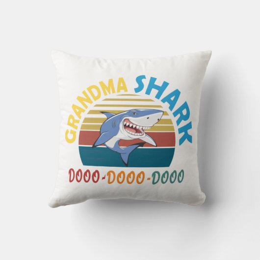 Grandma Shark doo dooo dooo クッション (裏面)