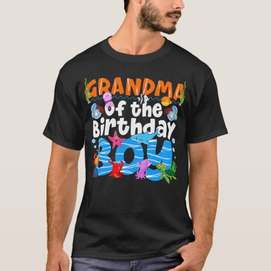 Grandma Under Sea Birthday Party Ocean Sea Animals Tシャツ (正面)
