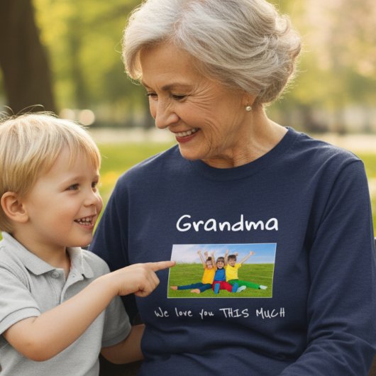 Grandma We Love You This Much Photo Christmas Gift トライブレンドＴシャツ