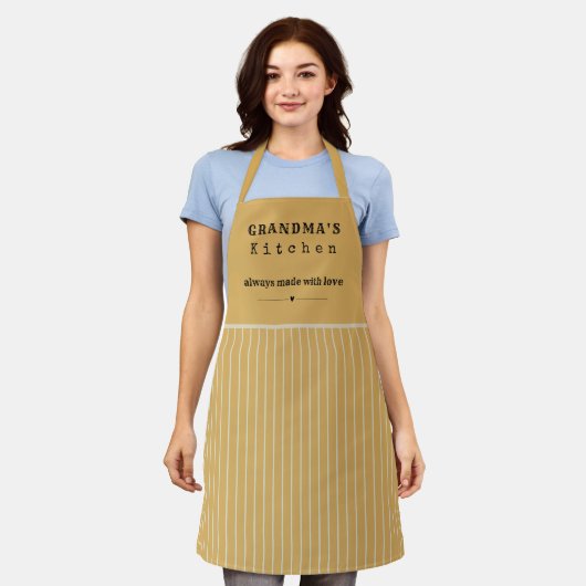 Grandma's Kitchen Vintage Stripe Customizable エプロン (着用した状態)