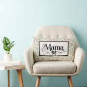 Grandmillennial Cream Floral Custom Mama Keepsake ランバークッション (椅子)