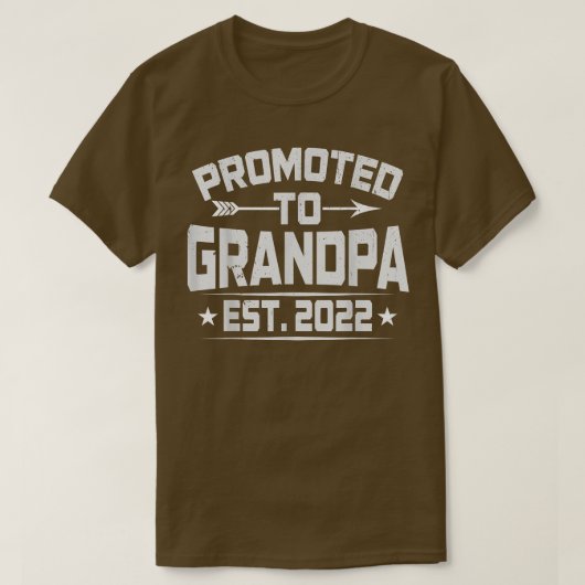 Grandpa Est 2022に近いGrandpa Faに昇格 Tシャツ (デザイン正面)