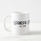 Grandpa Established est. year grunge text コーヒーマグカップ (左)
