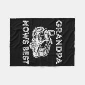 Grandpa Mows Funny Lawn Mower Father's Day Papa フリースブランケット (正面(横))