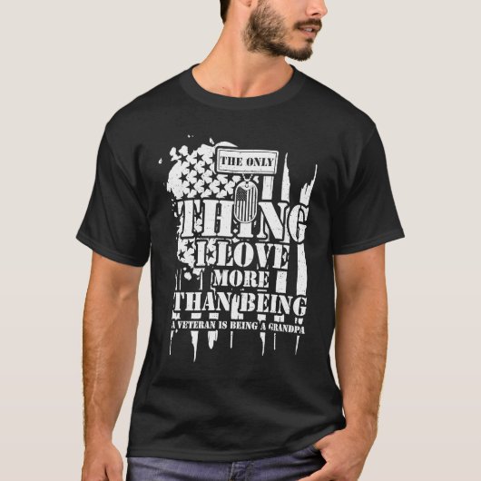 Grandpa The Only Thing I Love More Than Being A  V Tシャツ (正面)