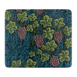  Grapevines with clusters of pink grapes  カッティングボード