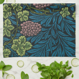  Grapevines with clusters of pink grapes  キッチンタオル