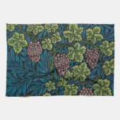  Grapevines with clusters of pink grapes  キッチンタオル (横)