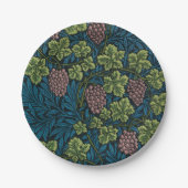  Grapevines with clusters of pink grapes  ペーパープレート (正面)