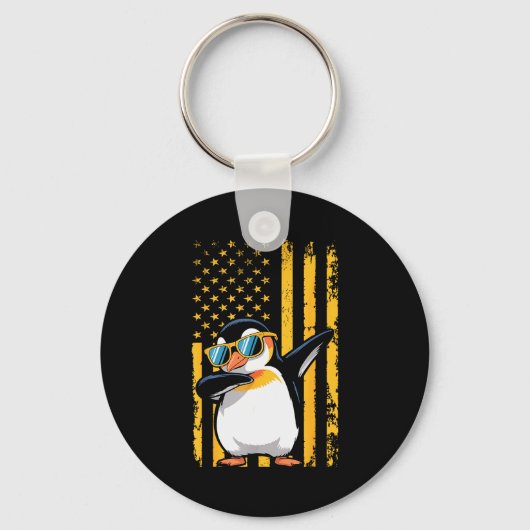 Graphic Penguin Retro American Flag Funny Penguin  キーホルダー (正面)